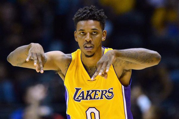 友谊赛战报：科曼、C罗破门，利雅得胜利4-2阿布扎比联合（热身赛：科曼、C罗建功，利雅得胜利4-2击败阿布扎比联合）