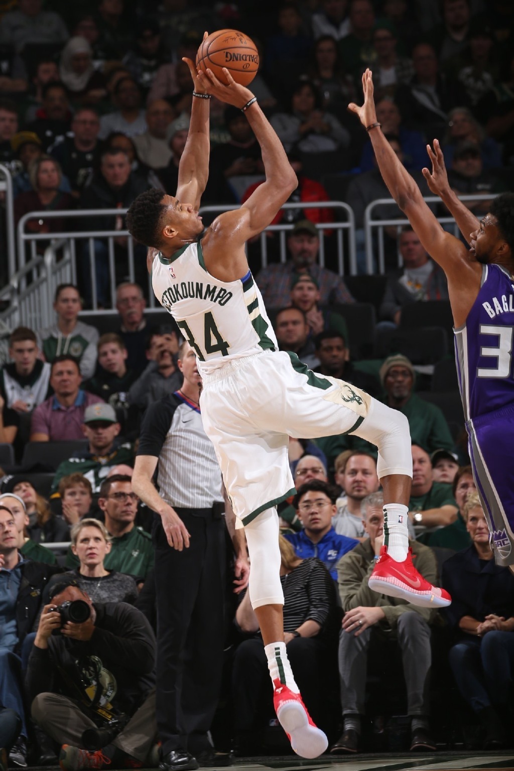 比利亚雷亚尔2-3哥本哈根，科内柳斯制胜，埃尔尤努西闪击（哥本哈根3-2力克比利亚雷亚尔：科内柳斯制胜，埃尔尤努西闪电破门）