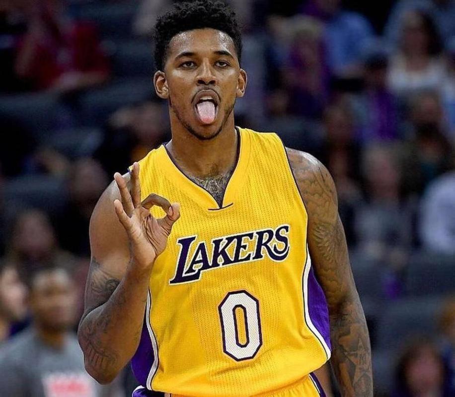 加图索：我们尊重所有对手但不怕任何人，我们必须晋级世界杯（加图索：尊重对手不畏强敌，世界杯出线势在必行）