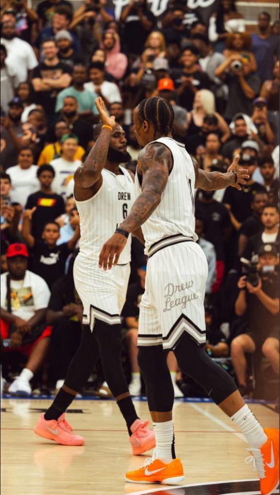 前锋如何打造得分嗅觉？（前锋如何培养进球直觉？）