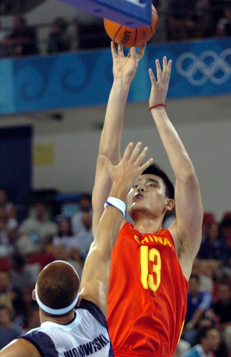 五人合同到期！广东队队内竞争激烈 两将大概率放弃 一人已转型（广东队竞争激烈：五人合同到期，两将大概率被放弃，一人已转型）